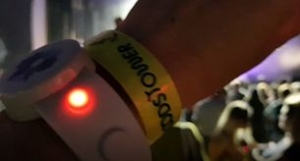 wristband Crowd Wristband Woodstower 2019
